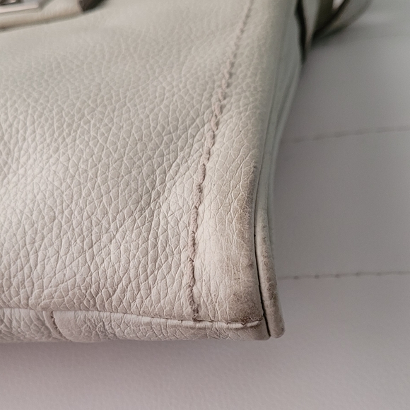 Tignanello Leather Crossbody Bag ❤️ - Picture 6 of 9